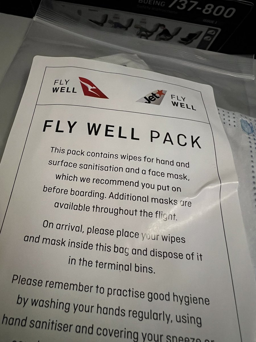 JessHeatlie's tweet photo. I am not only grateful for being able to fly across our borders again, but I’m also grateful to @hillandy and his group for helping me get my final experiments done! #phdstudent #phdlife https://t.co/HbNnBdUwax