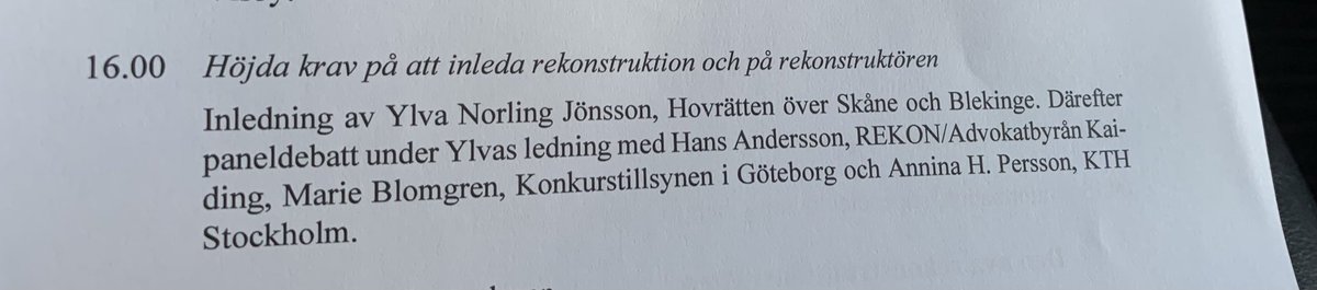 På väg hem från det sextonde insolvensrättsliga forumet i Uppsala universitetsaula. Hela första dagen ägnades åt de nya reglerna om företagsrekonstruktion som träder i kraft den 1 augusti 2022.