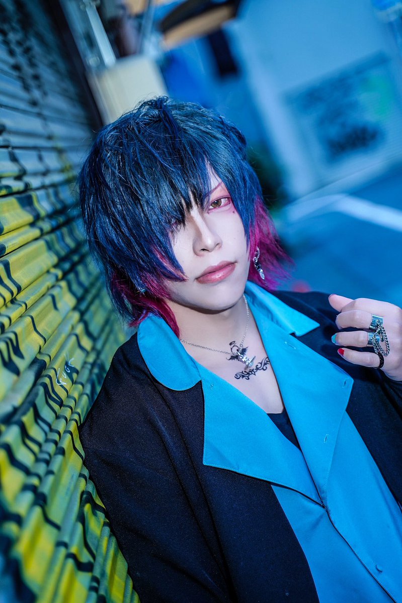 yuki_kurogiri's tweet photo. 【♠️portrait♠️】

時代に乗って僕達は
変わらず愛に生きるだろう

僕らが散って残るのは
変わらぬ愛の歌なんだろうな

photo:ふぇね（@fenecy ）

#portrait 
#ポートレート https://t.co/Bp2ECghHUx