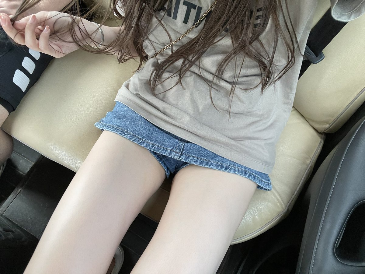YY57863580's tweet photo. #腿 https://t.co/cMdIBEecue