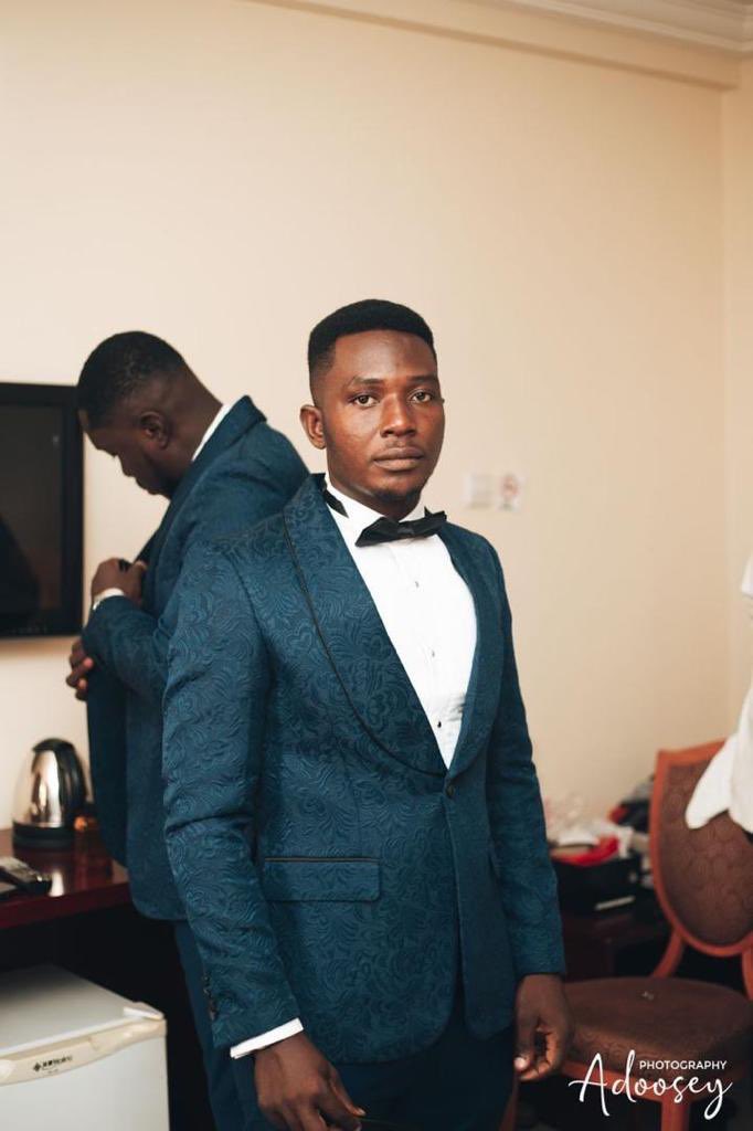 jnelsuits's tweet photo. Suits available for groomsmen. https://t.co/hGafGxrxcG