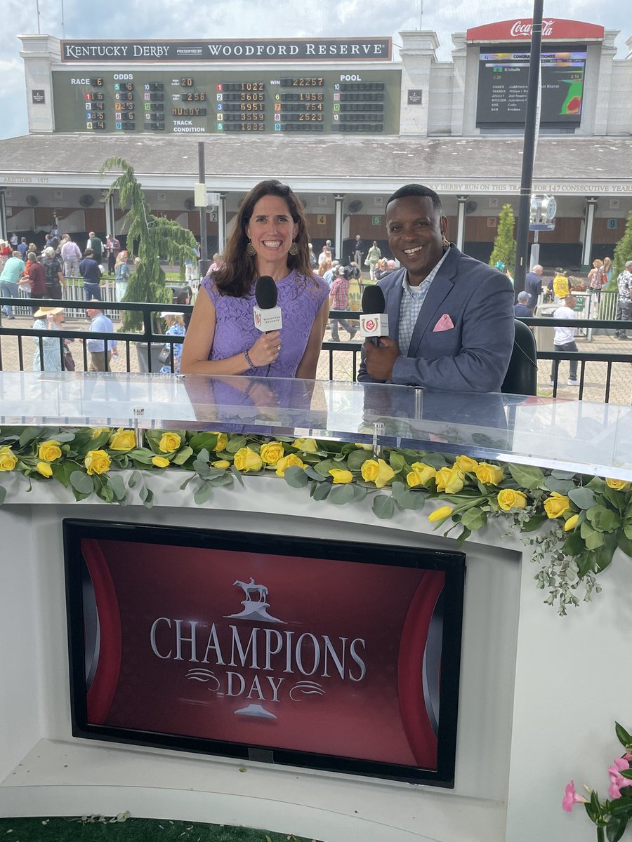 Thanks to @ChurchillDowns for a cool initiative supporting women on Tuesday. So excited for the Kentucky Oaks and watching those amazing fillies! 🥰