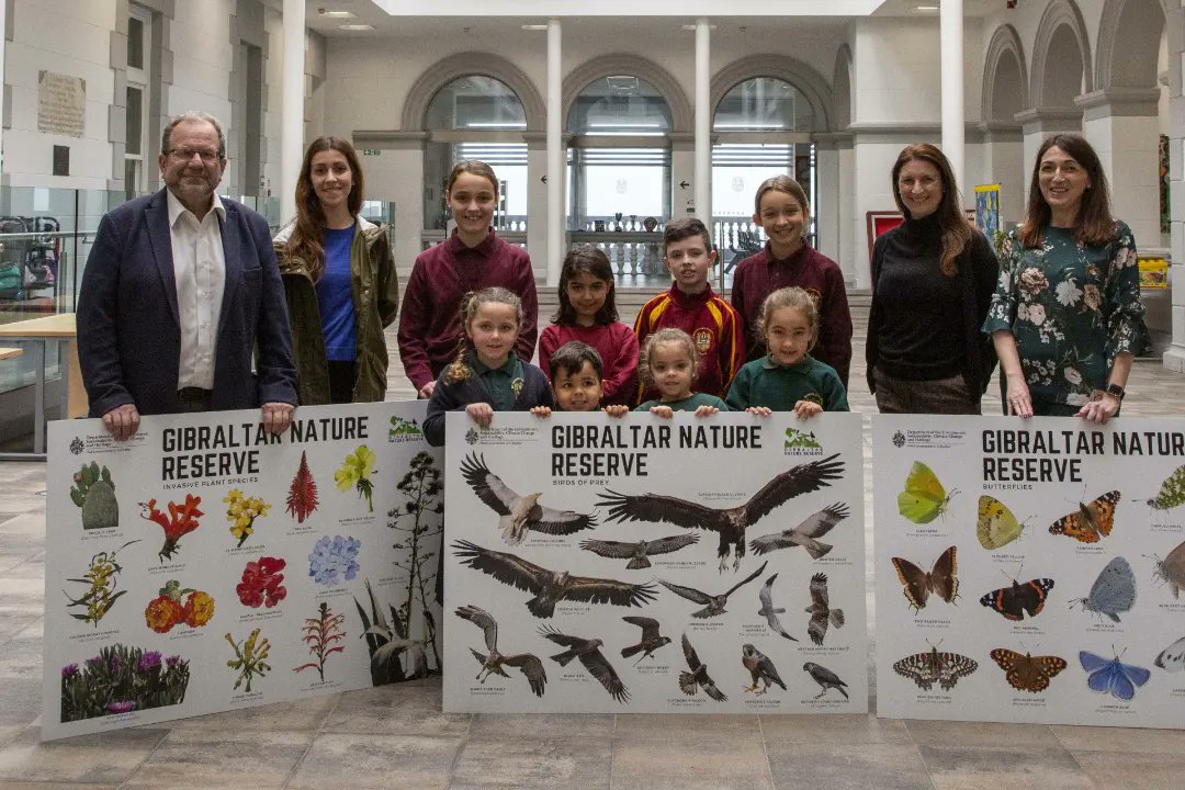 Environment education, instilling sense of stewardship across community. Dept’s donation of 5 panels to all schools: species that make up Gib’s natural environment. Marine, birds, invasive plants & butterflies YES! 💚🐟🦅🌼🦋
#gibnaturereserve #gibfaunaflora #environmenteducation