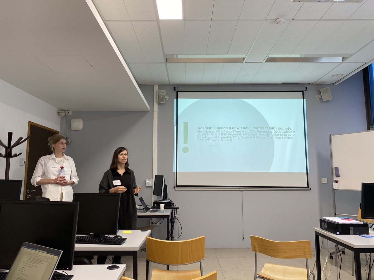 MSchlaile's tweet photo. #Academia needs a new #social #contract with #society! #7thNESTconference https://t.co/U8tWDrzuFy