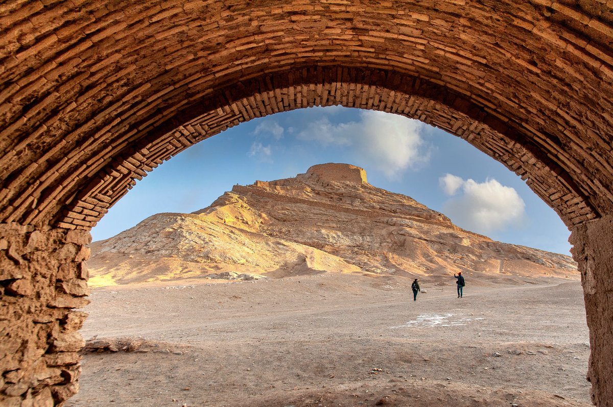 SuleymanTutus_'s tweet photo. @ArtMagazineNFT @enclosedNFT Towers of Silence.  It is a very mystical place located in Iran.  Perhaps one of the most desolate places on earth.  Silent witnesses of a ritual that has been going on for centuries.

#NFTCommunity 
#nftphotography 

https://t.co/uAagcgaJRC https://t.co/2oFAns438r