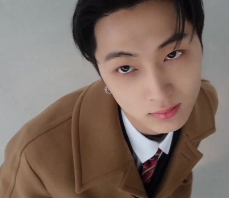 ทักครัช                          Baby what’s up