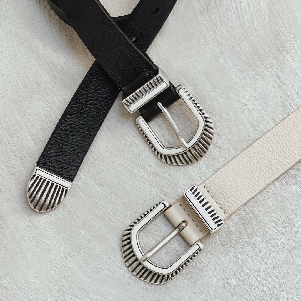 NEW Mylah ⚡️- Elevate your spring dressing. This western-inspired piece features a matching buckle and tip. 

#BRAVEOriginals #SS2022