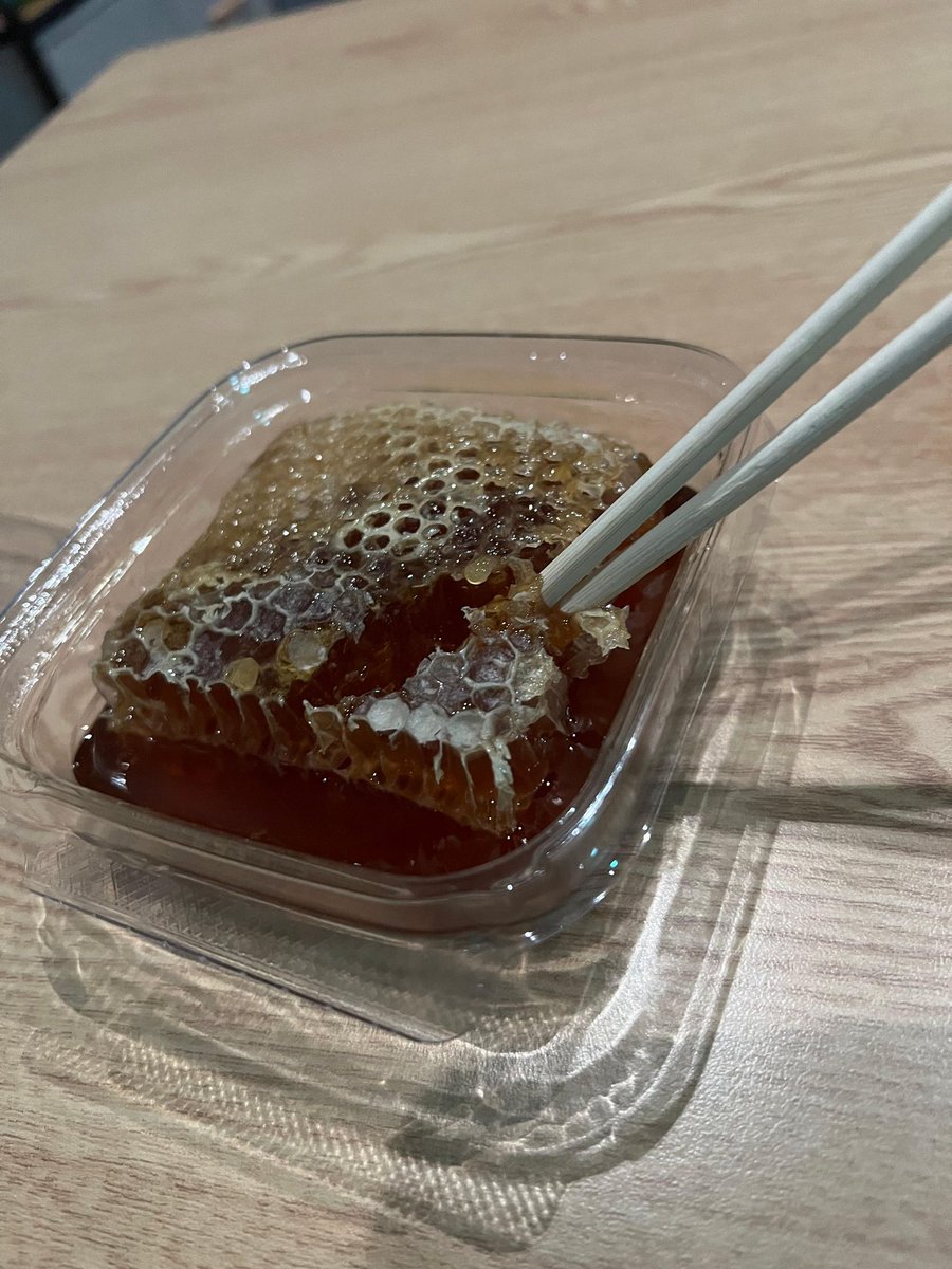 [ENHYPEN WEVERSE] 220505
#JAY:

During recording, honey comb is the way to go (the best)🍯

#ENHYPEN #엔하이픈 <a href="/ENHYPEN_members/">ENHYPEN</a>