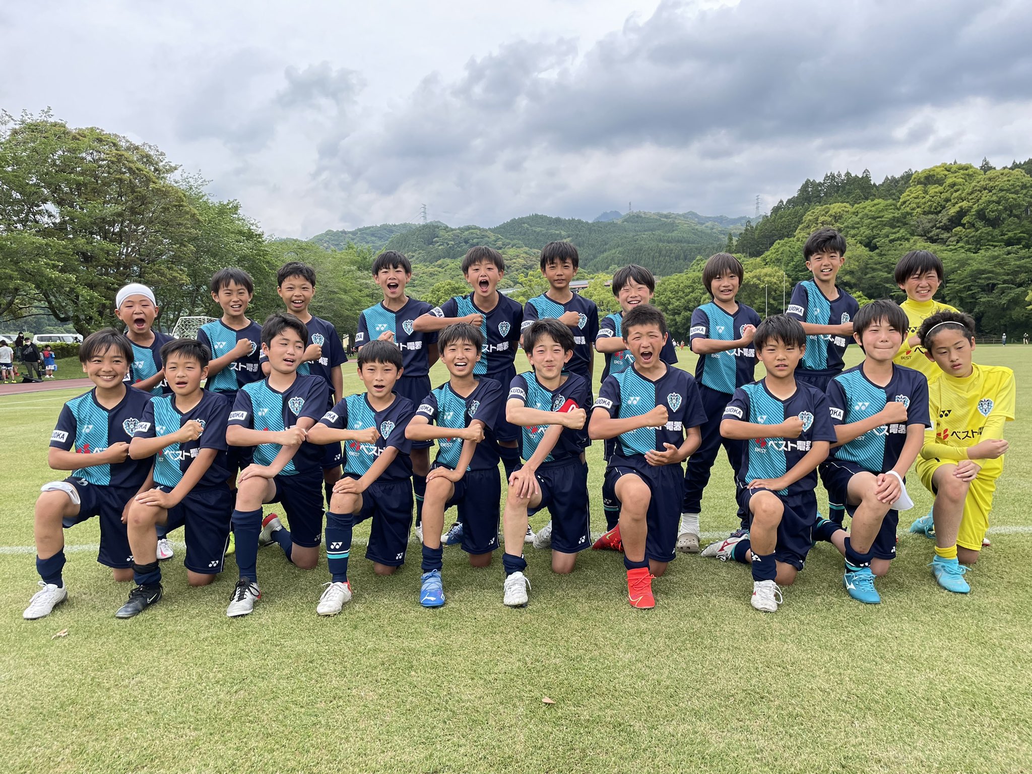 アビスパ福岡サッカースクール 5 5 アカデミーu 12 試合結果 22西日本u 12サッカー大会 3日目 1位トーナメント準々決勝 アビスパ 2 0 Zyg Fc 1位トーナメント準決勝 アビスパ 0 1 ロアッソ熊本 1位トーナメント決勝 アビスパ 2 2 Pk1 3 大分