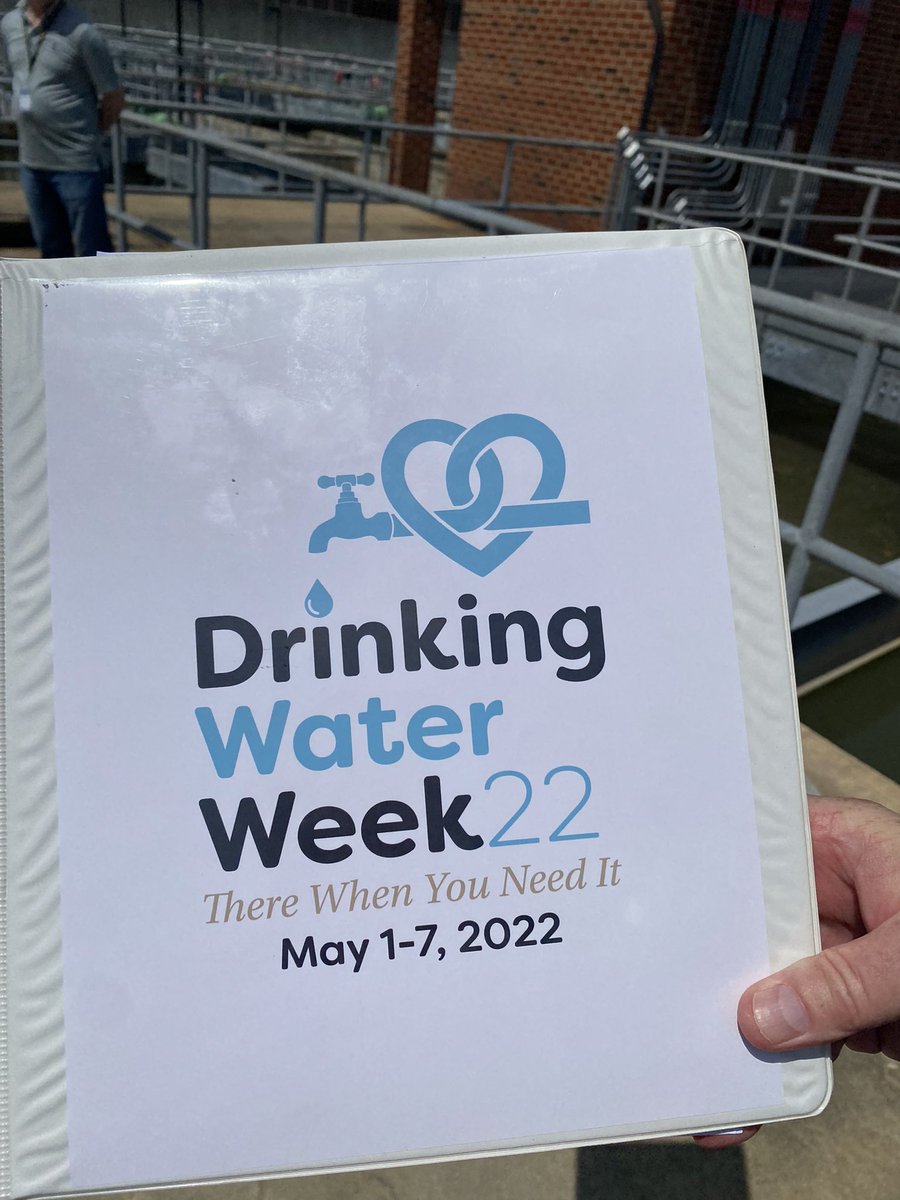 AnnCan2024's tweet photo. It’s Drinking Water Week! Put your 👏🏽👏🏽👏🏽together and THANK those dedicated employees that make sure we have A++ water to drink here in our city. #YouMatter #Drink💦 #TheToiletIsNOTaTrashcan #CSO #WaterTreatment @AprilBingDPU #TeamDPU https://t.co/mW0i0s1sfC