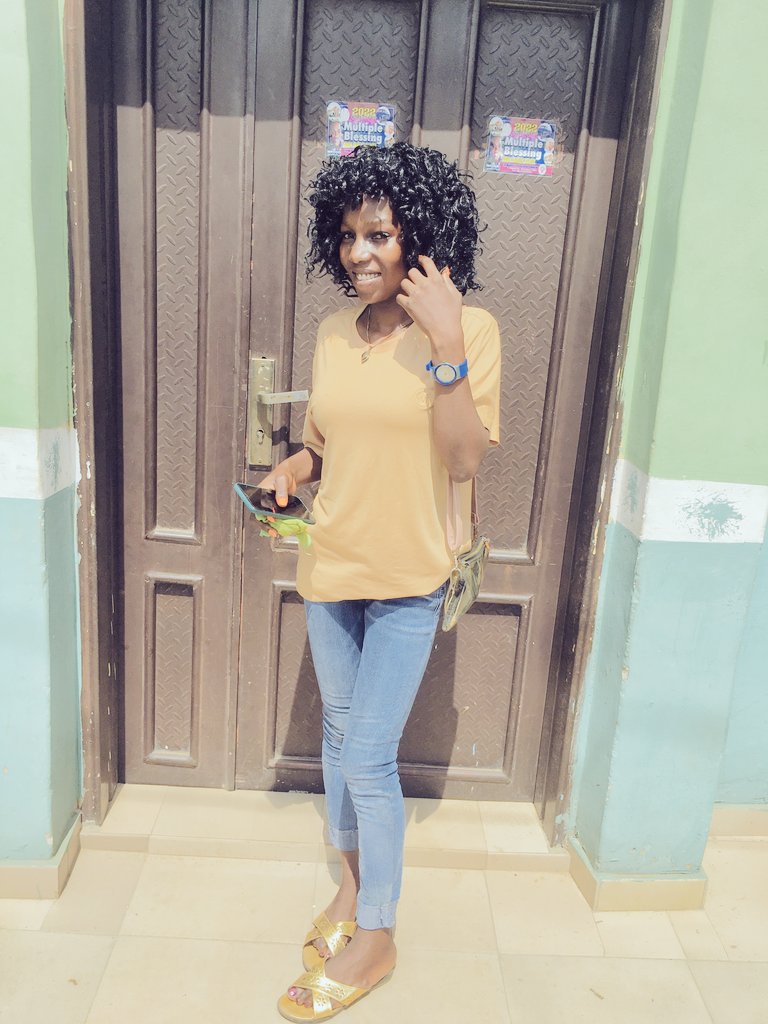 QueenwealthOl5's tweet photo. Don't allow the pressures of the world to put u down. Don’t despair &amp; throw up ur arms &amp; give up on life because nothing seems to be going right for u. Just focus on ur dreams &amp; pursue them with passion &amp; perseverance.Whatever is going to happen will happen whether u worry or not https://t.co/sIEmCpv0Z8