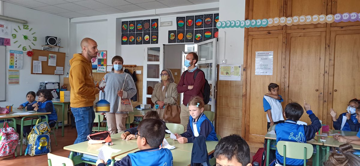 JMFuensanta's tweet photo. A través del programa Imou-te, promovido por @GVAeducacio, hemos compartido nuestra experiencia en #inclusion, #robótica y #chomebooks con los centros @TrilemaPobla, La Purísima Alzira y CEIP Serrería.
¡Gracias a todos por vuestra participación e interés!
#SomosJM https://t.co/qr6gcUtbxr