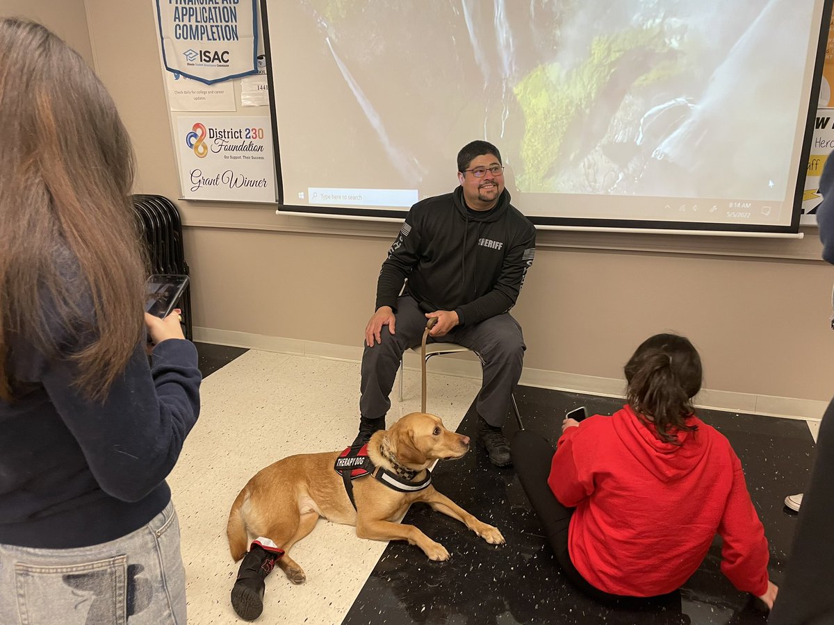 AndrewHS_d230's tweet photo. Thank you to our local organizations for helping us in our time of need and bringing in therapy dogs. https://t.co/Q3juzDlOIy