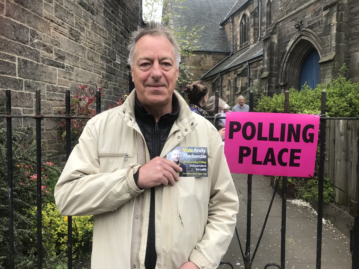 leith_mackenzie's tweet photo. At St Andrew's church, Easter Road #votemackenzie https://t.co/dsONPMz8su