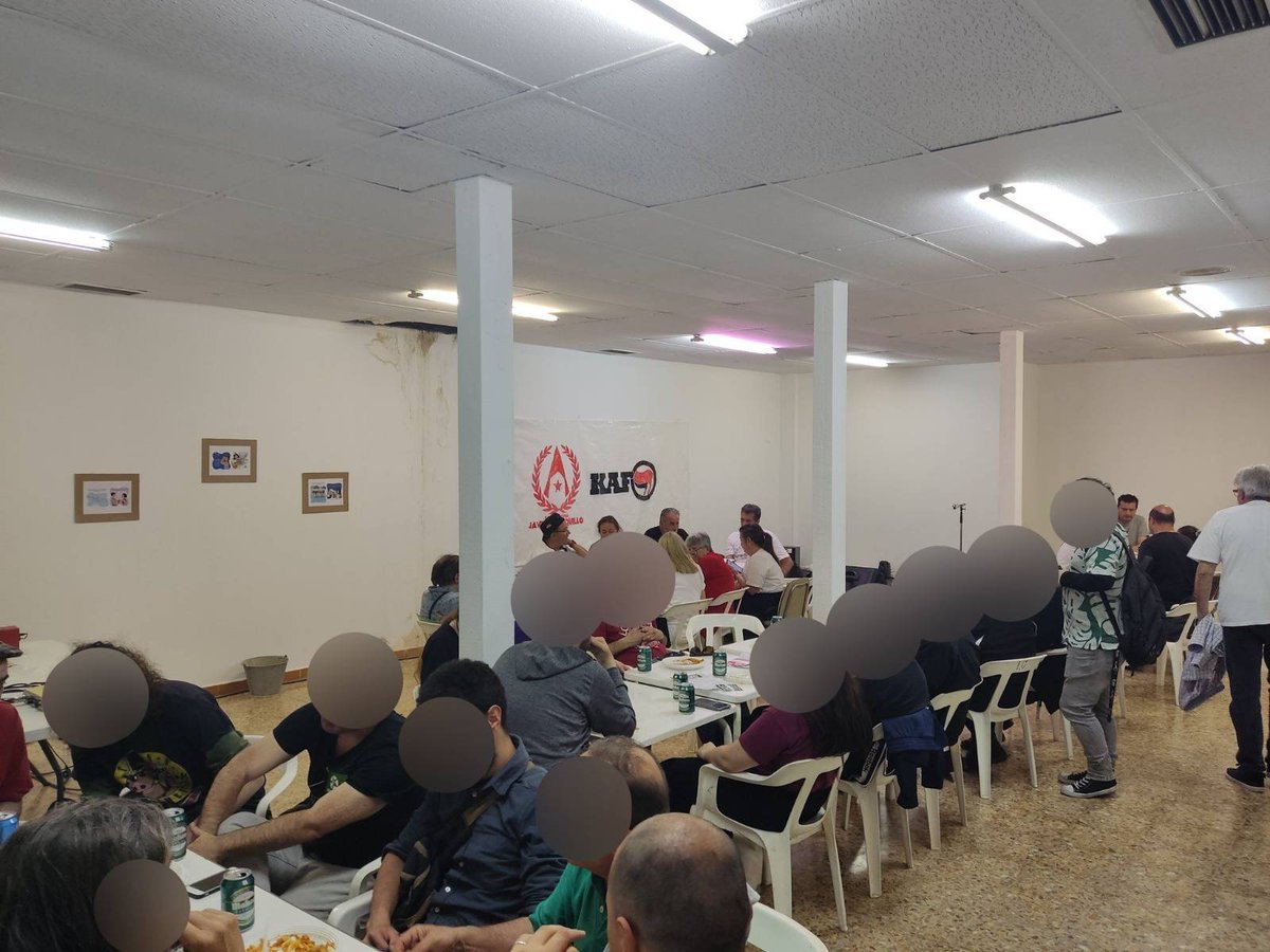 - La defensa de los espacios de organización de la clase trabajadora: los Centros Sociales.