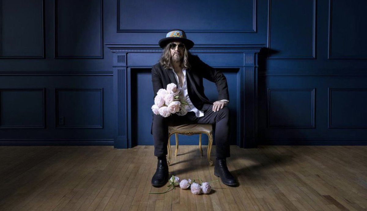 “Why do we create?” Wilson asks, looking up from his painting. “It’s because we have to do it. If you don’t have that burning desire to create, then don’t.”
<a href="/TheSpec/">Hamilton Spectator</a> #hamont 
thespec.com/entertainment/…