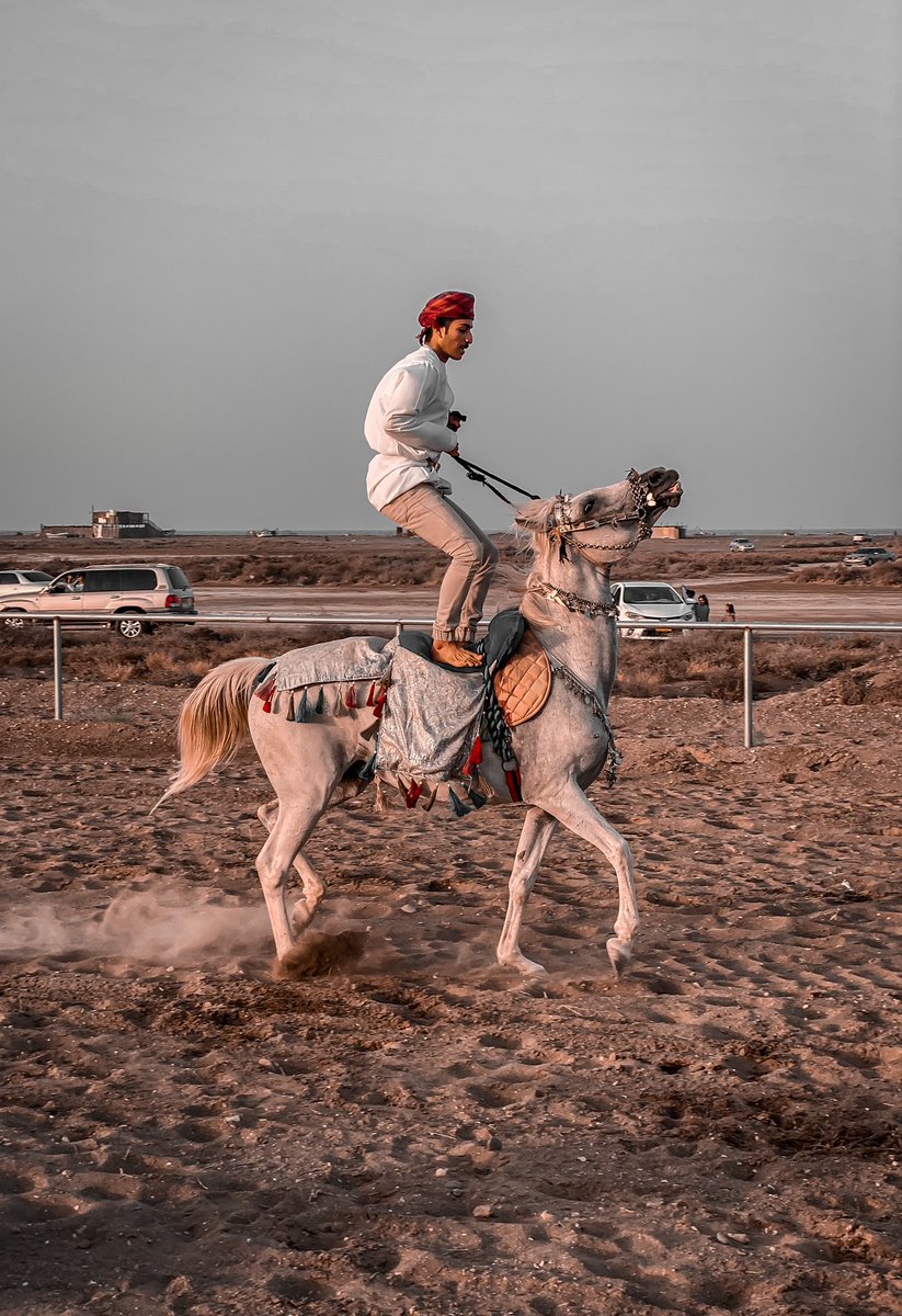 التقاطات بسيطة التقطتها في منتزه القرم الطبيعي في ولاية شناص ضمن فعاليات العيود في الولاية 🤍

 #ملتقى_العيود_بشناص 
#منتزه_القرم_الطبيعي 
#عرضة_الخيل 
#لقطه_عمانيه_في_العيد