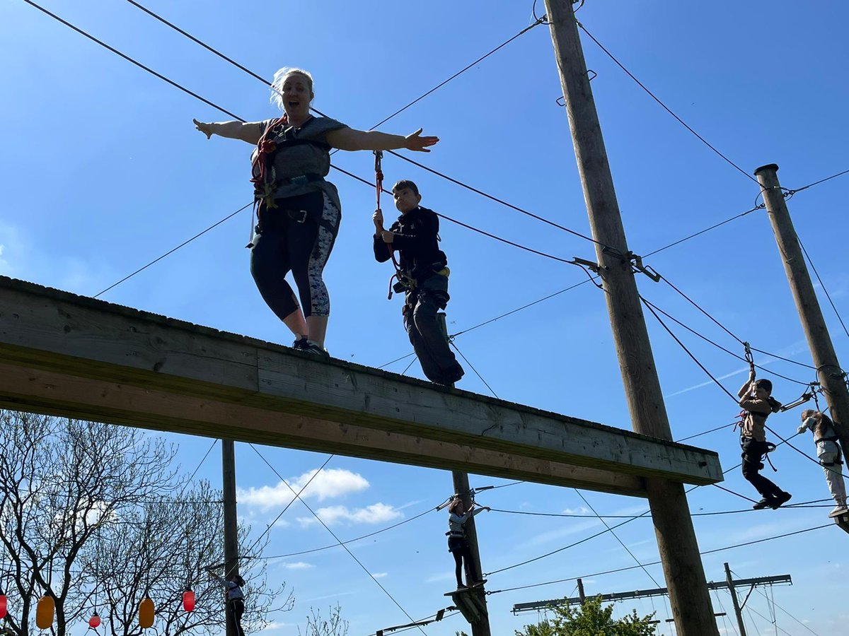mna_pe's tweet photo. @MNA_Year5 group 5 high ropes https://t.co/JdkoOZWst3