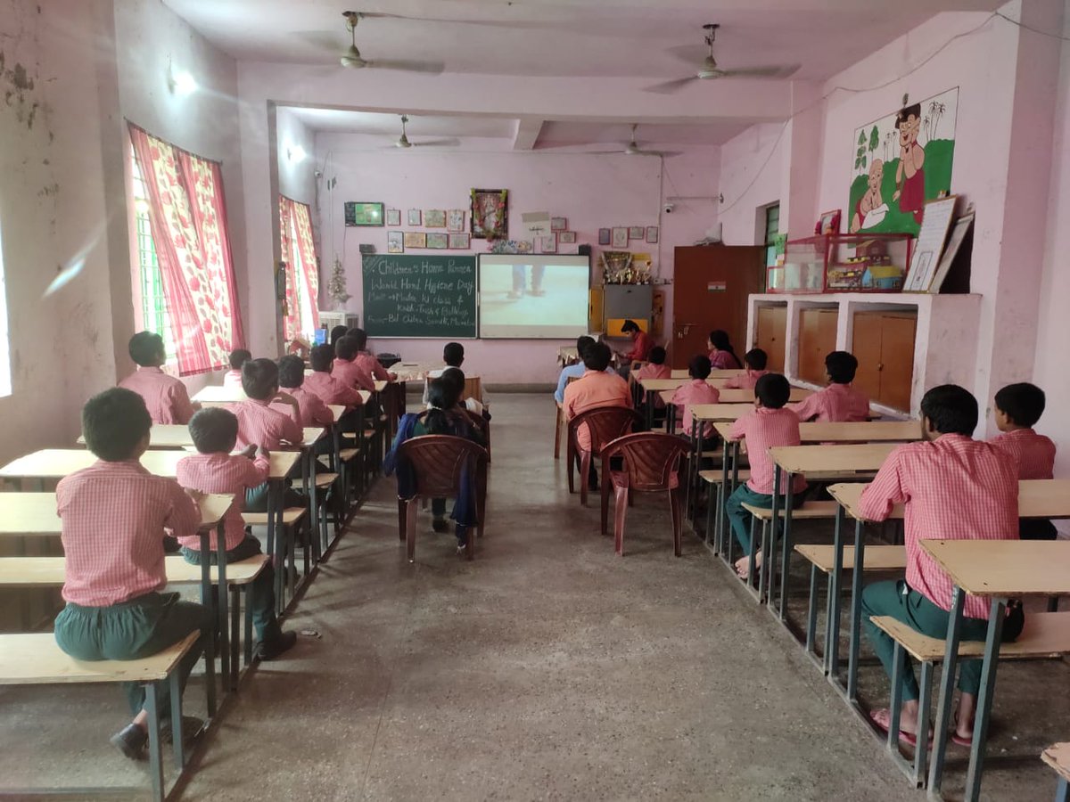 CFSINDIAORG's tweet photo. Appropriate hand hygiene reduces the risk of #COVID19. 

On #WorldHandHygieneDay, #CFSI screened short film ‘Master Ki Class’ made by #LittleDirectors for infotainment of children.

@MIB_India @ianuragthakur @Anurag_Office @office_murugan @MinistryWCD @MoHFW_INDIA https://t.co/gjYx2Tz6XE
