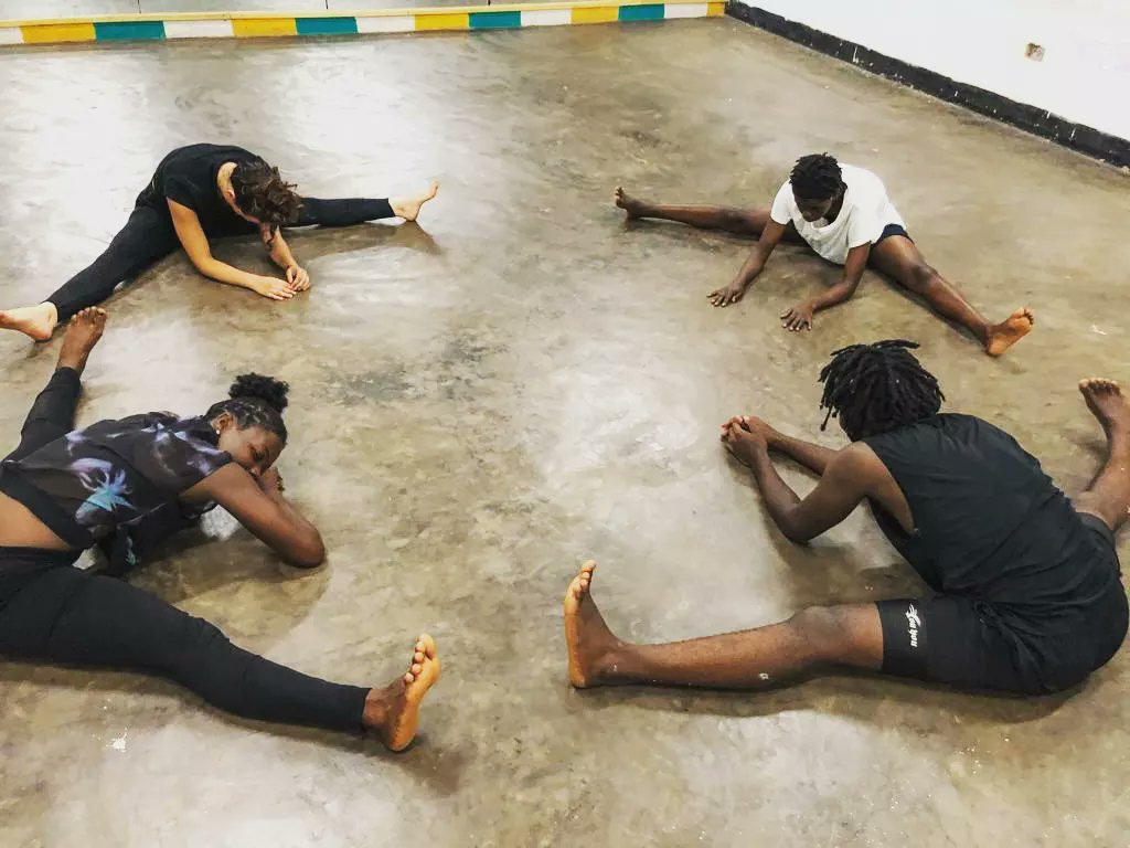 soul_xpressions's tweet photo. It's a beautiful dayππ
I hope you will go out
And let stories happen to you
And that you will work on them,
Water them.
#dance #creatives #explorecreateshare #grow https://t.co/kB3szuC5Vi