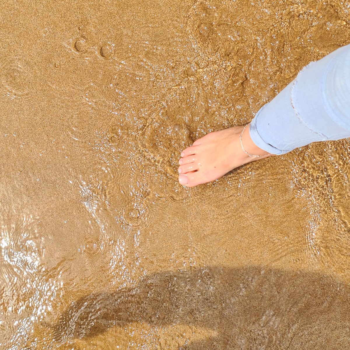 KatherineLoven's tweet photo. This was nice. Take me back please.

#Feet #feetprincess #feetandtoes #feetaddict #feetporm #feetworshi̇p https://t.co/ZQLHlVn9yq