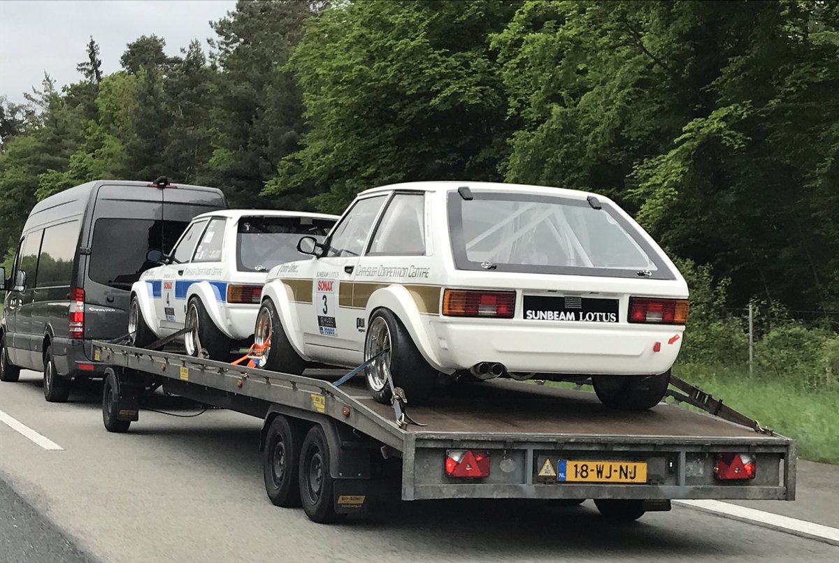 Derbyshire Classic Car Lodge tweet media