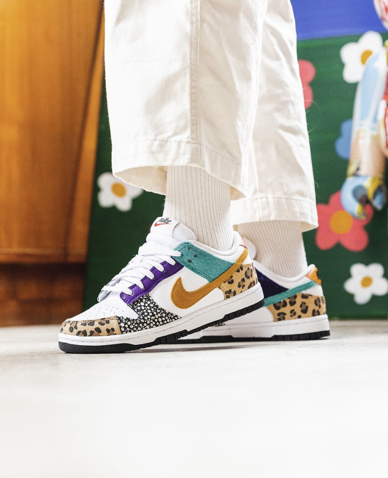 wmns dunk low se safari mix