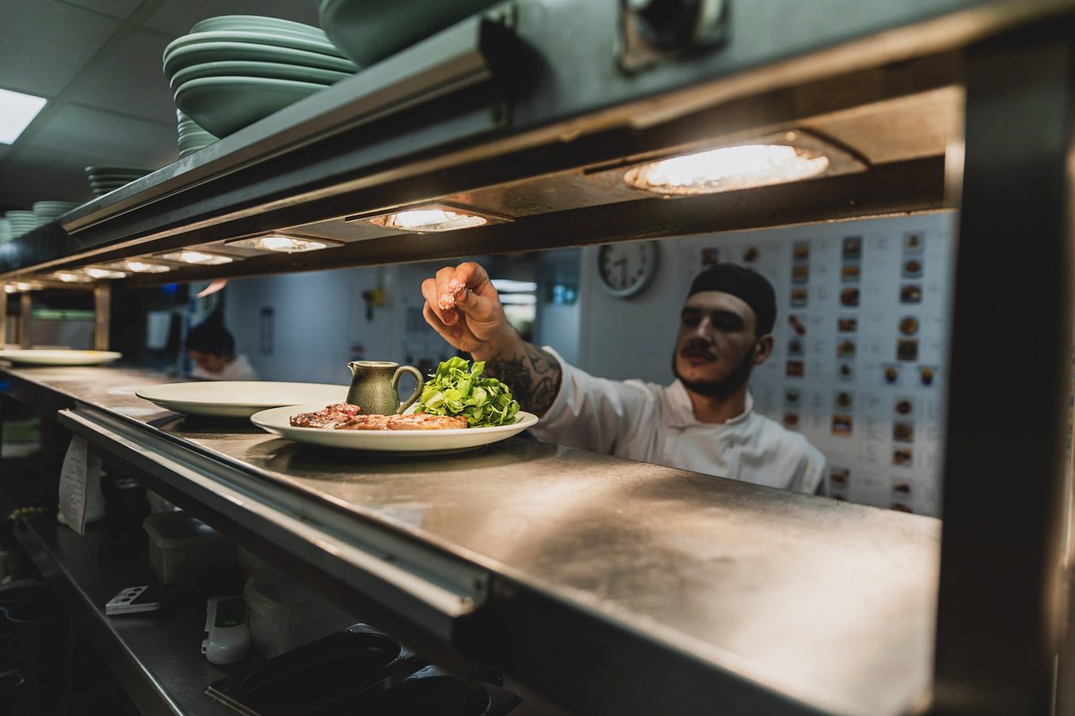 selfhelpafrica's tweet image. Our Secret Supper event in Shrewsbury made a long-awaited return last week, raising over £5,000. 

Secret Supper will be back in Shrewsbury on Oct 18th - World Food Day. 

Thanks to all of the guests, volunteers &amp;amp; restaurants for making it possible. 💚 

Photos: @LowbridgePeter