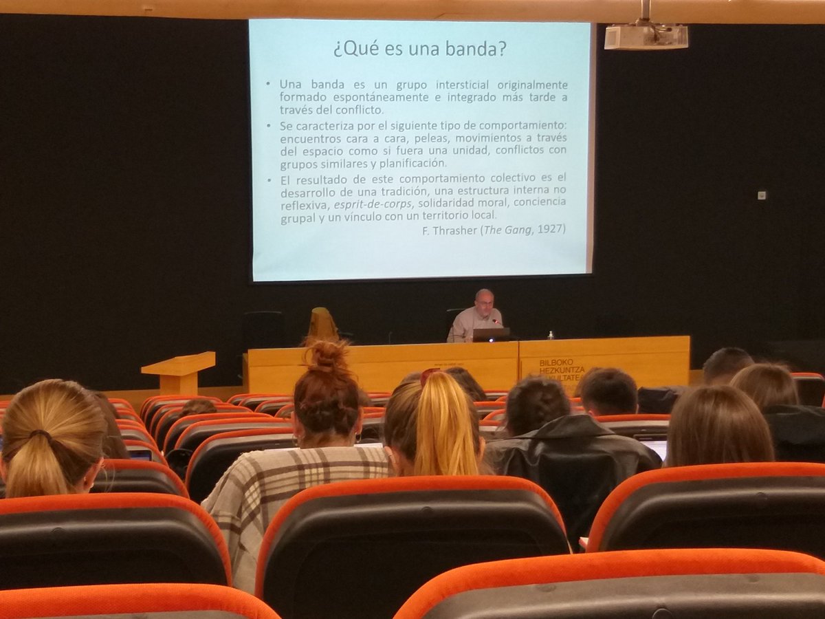 Ciise2021's tweet photo. "Bandas fuera, bandas dentro. Las culturas juveniles como agentes educativos", @CFeixa
#educacion #Juventud #Conference #ciise2022 https://t.co/JArhVOWGON
