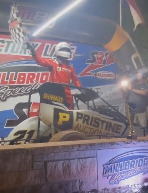 Sharp_Advantage's tweet photo. .@CBellRacing picks up the 600 Micro feature win at Millbridge NC sitting in his Sharp Advantage custom fitted seat insert. Our customers @jesselovejr1 and @brentcrews filling the podium. #NextLevelSafety
#600Micro https://t.co/uKoc3dQsB5