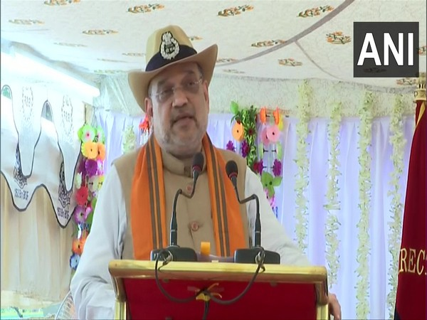 ani_digital's tweet photo. West Bengal: Shah inaugurates 3 floating border posts on India-Bangladesh border
Read @ANI Story | https://t.co/4gwL9zMwbH
#IndiaBangladeshborder #AmitShah #borderposts https://t.co/ajYaNJYpJK