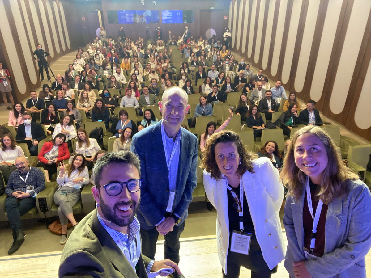 weare_both's tweet photo. 🙌@DianaPuig4 y #AinaFortuny (@EquiposyTalento) ponen el broche final a esta edición de #InternalComms22 con las conclusiones de la jornada.
💜Gracias a todos los que nos habéis acompañado y participado. ¡Nos volveremos a ver en la próxima edición! https://t.co/slKLeFmTYn