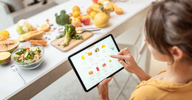 After demand for meal kits boiled over during the pandemic, <a href="/mintelnews/">Mintel</a> is advising meal kit companies to need to expand their offerings through e-commerce channels: ingredientsnetwork.com/to-grow-meal-k…