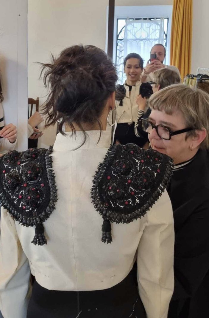 Habemus vestuario para Chanel🔥

#Eurovision