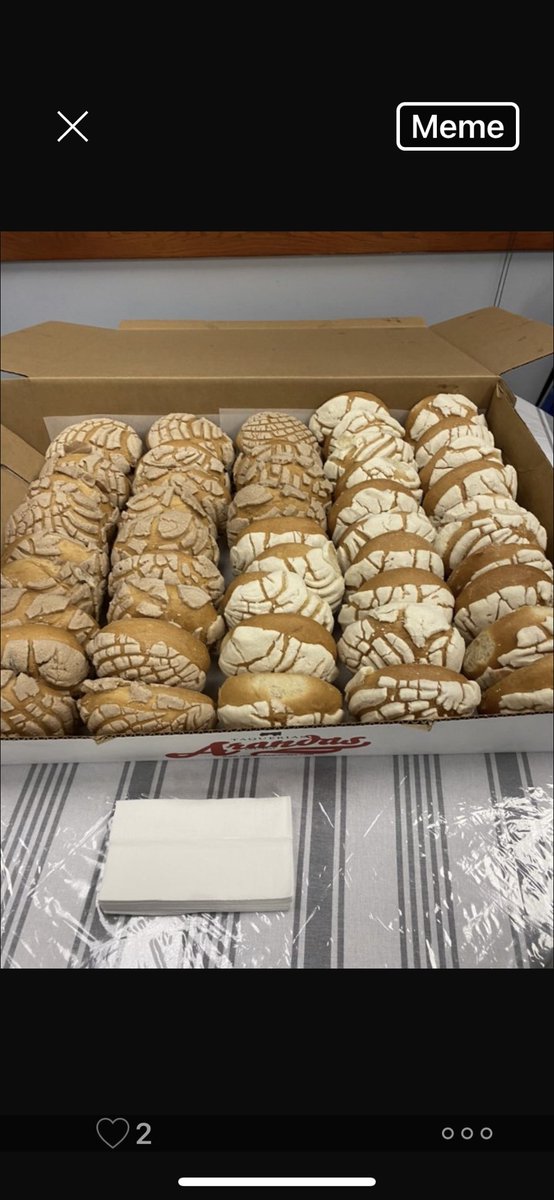 ajbushelem's tweet photo. Thank you Bush Student Council and Pearl Club for the delicious sweet breads! 💙 https://t.co/n93DKaXEBj