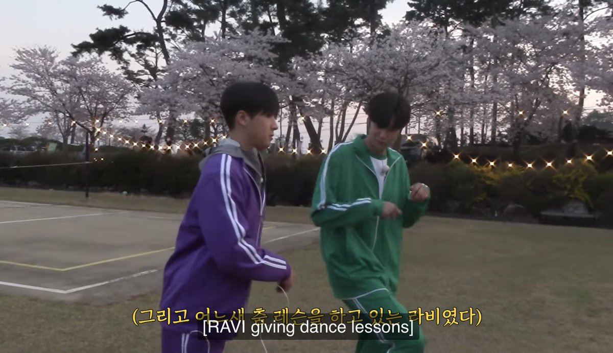 redteokki's tweet photo. Ravi is the member that In Woo clings to the most in #2D1N
must be sad for him to see Ravi going.
and Ravi giving dance lesson to Inwoo is so cute!!!! https://t.co/RdULDvKPrs