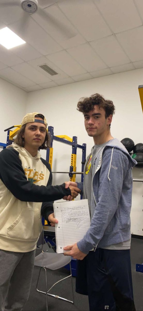 ArizonaAviators's tweet photo. Finals MVP Miles Fraser will be an Aviator for the next 8 years! Contract details: 8 yrs, $300 million guaranteed, up to $400 million in incentives. #WingsUp! https://t.co/0KvwpafQVp