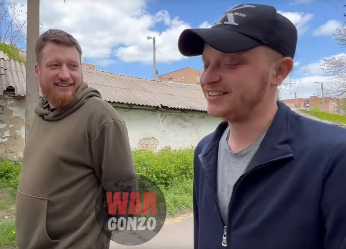 Fishcak18433002's tweet image. Remember the DPR soldier who went viral for wearing a Totenkopf? Here is an interview discussing the Azov trophy uniform he took from the front line. It was also found out that the company that creates these 🇺🇦 themed patches (R3ICH) is Ukrainian

youtube.com/watch?v=fB6nkW…