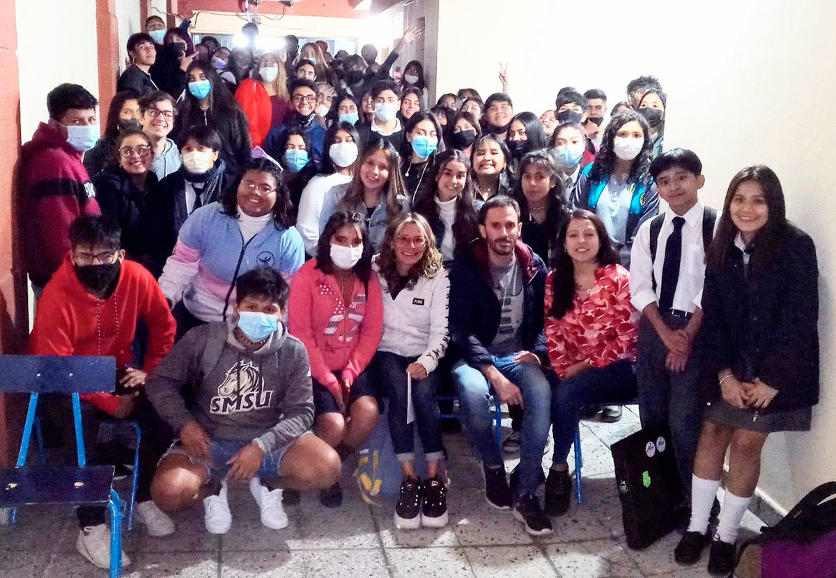 Felices de recibir a la Comisión Estudiantil 2022!!!
Conocimos y compartimos un gran momento con más de 70 chicos y chicas de colegios secundarios que participan de la FNE. Los encuentros continuarán y estamos seguros de que sumaremos imborrables recuerdos
Bienvenidos!!😃🤗
#FNE