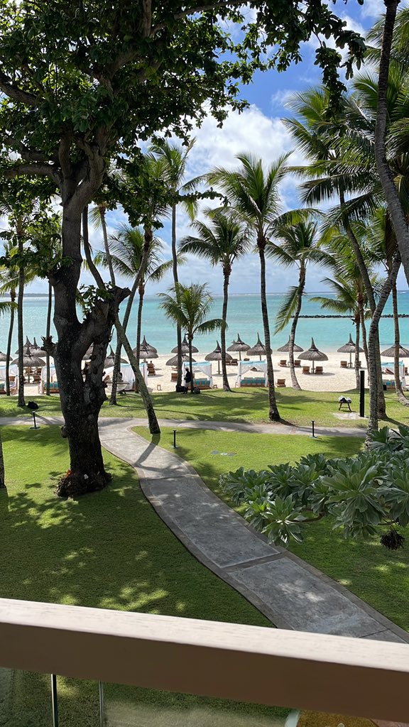 Gregtkd's tweet photo. Waking to this view… simply wonderful! @OOLeSaintGeran #Mauritius https://t.co/DFcl1wAO40