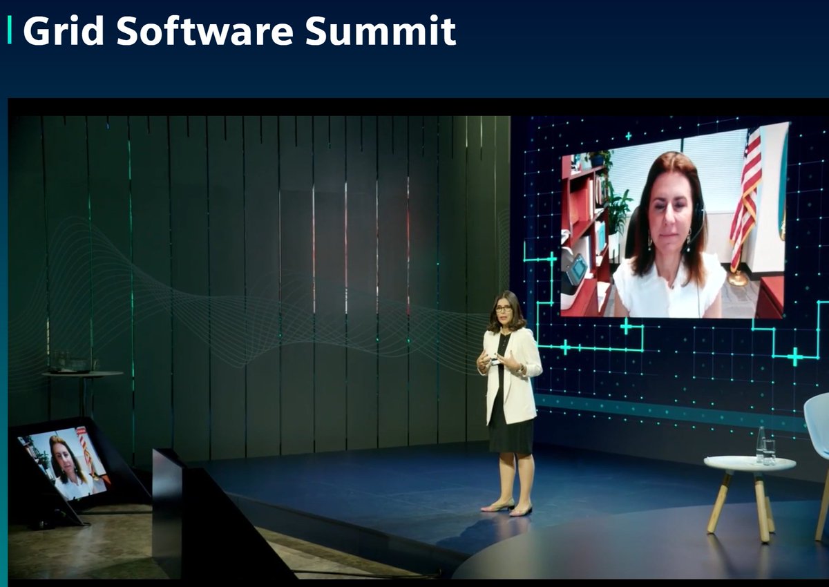 No doubt, #CyberAttacks are a real threat to our power grids! <a href="/NataliaOropezaG/">Natalia Oropeza</a> recommends to move to the cloud because of a much higher degree of #CyberSecurity - to keep the lights on!💡🔐
#SiemensInfluencer