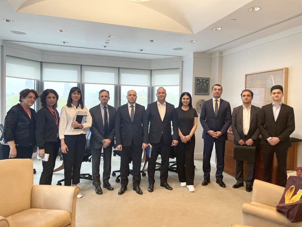 Anar_Karim's tweet photo. Beginning of longstanding and fruitful partnership with @metmuseum. Extremely pleased to meet President D.Weiss to discuss our cooperation in many areas. Enjoyed also the tour to discover the richness and diversity of museum’s collection of arts. Many thanks for this opportunity https://t.co/JHPFW2gT4D