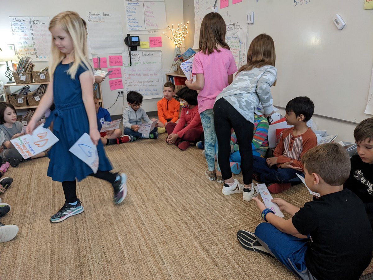 lspookie's tweet photo. Today during community circle, these @SoutheasternEl1 explorers passed out cards to every friend!! So proud of their hearts!! #includenotexclude https://t.co/zUCTjMdKI2