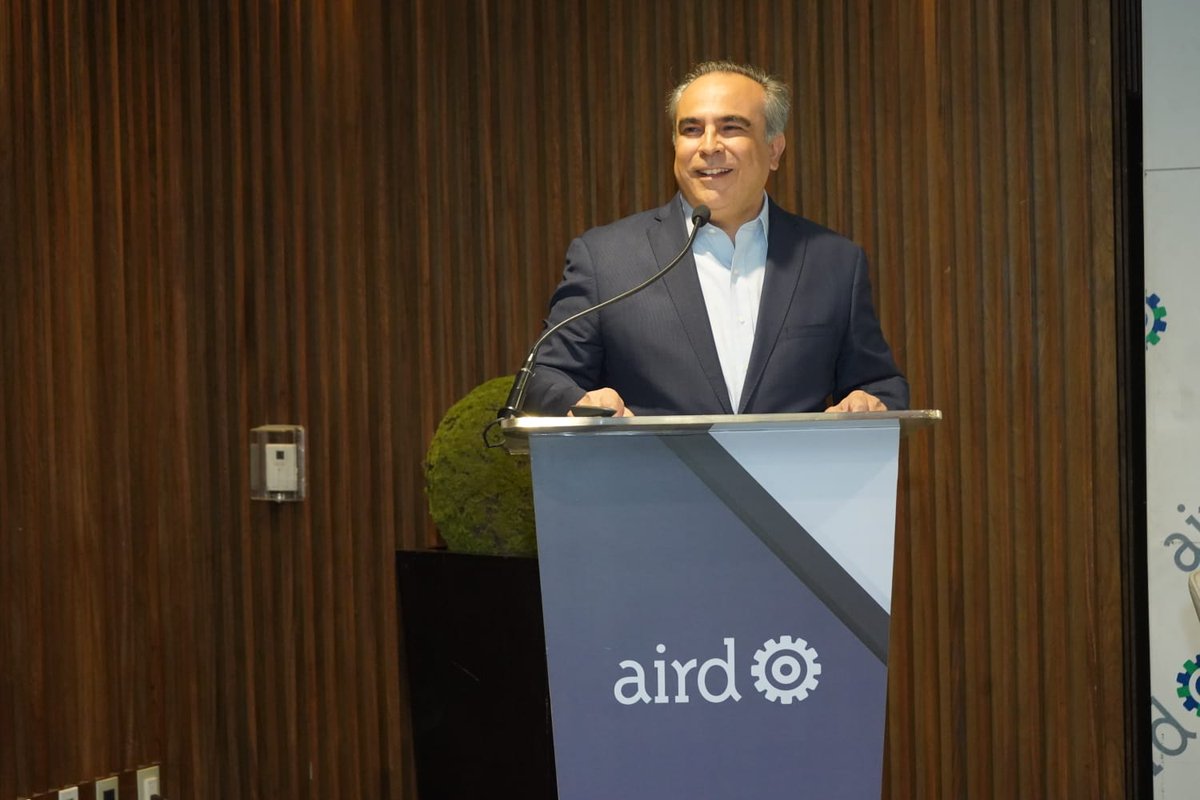 airdmedia's tweet photo. Estamos familiarizados con la expresión “cómpralo en Amazon”. Hoy la AIRD, ADOEXPO y DGA queremos hacer relevante una nueva expresión “Hecho en RD para el mundo, expórtalo por Amazon”. @celsojm #DesayunoTemáticoAIRD  @aduanard @ADOEXPO https://t.co/jMmqX0GbxK