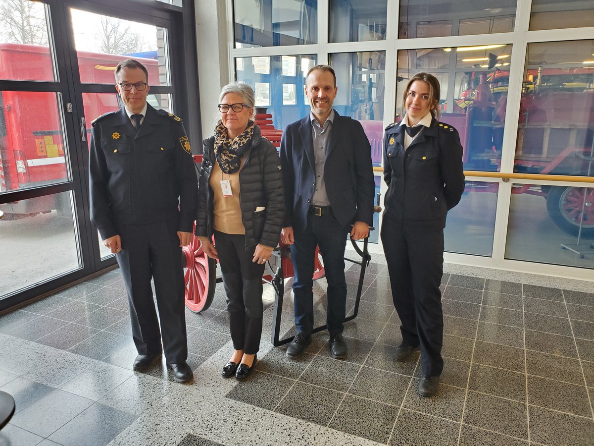 #EMMA22 Tänään järjestettiin alueellisen valmiusharjoituksen suunnittelukokous Porissa. Harjoituksen tavoitteena on kehittää kuntien kykyä toimia erilaisissa häiriötilanteissa sekä kehittää väestönsuojelua. Mukana mm. <a href="/SPRsatakunta/">SPR Satakunnan piiri</a>,<a href="/SATELYkeskus/">ELY-keskus Satakunta</a>, <a href="/L_S_poliisi/">L-S poliisi</a> &amp; <a href="/AVItwiittaa/">Aluehallintovirasto</a>