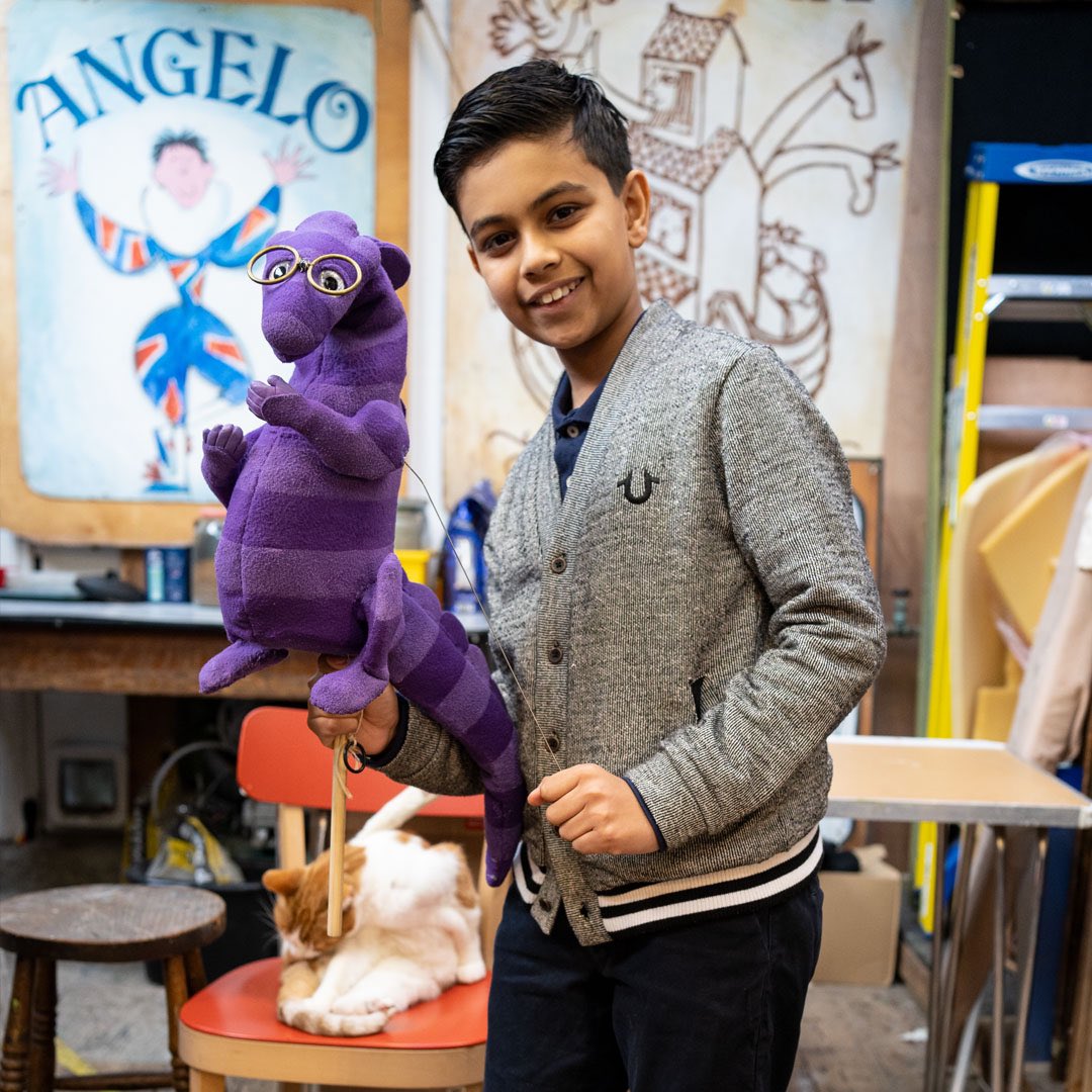 Meet the team of the new comic book, "Priya and the Twirling Wind" at RICH MIX London on Saturday, May 7 at 1pm. richmix.org.uk/events/priya-a…

<a href="/RichMixLondon/">Rich Mix</a> @cometoUKAFF <a href="/PupptRevolution/">Puppet(R)Evolution</a> <a href="/LittleATheatre/">Little Angel Theatre</a> #workshop #comics #puppets #climatechange