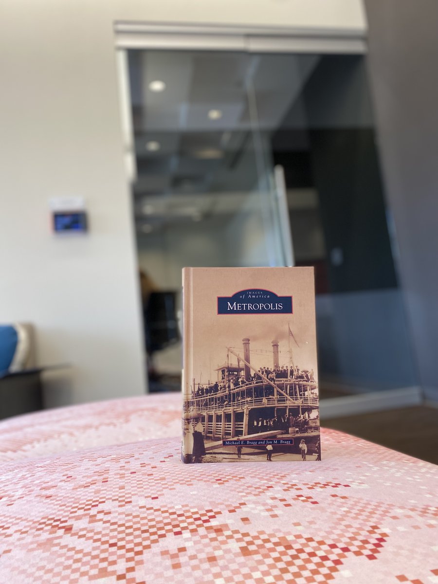 #TBT 

If you have been to our HQ showroom, you may have sat in our, "Metropolis" conference room. 
Did you know it's named after Metropolis, Illinois - Chairman Emeritus, Dick Oakes hometown?

Metropolis, from the Greek for "mother city", is a word used to describe a strong, ...