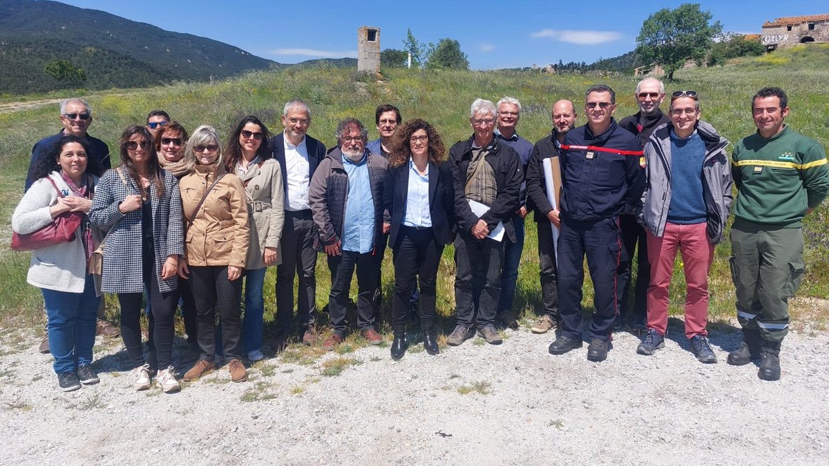 🌳🔥Visitem els treballs de prevenció d'#incendisforestals executats al corredor d'infraestructures del Llobregat d'Empordà.

✅L'actuació, dins el @PoctefaCOOPEREM, prepara el territori per evitar que el foc salti d'un costat a l'altre de N-II i AP-7.
👉bit.ly/3yaUXVg