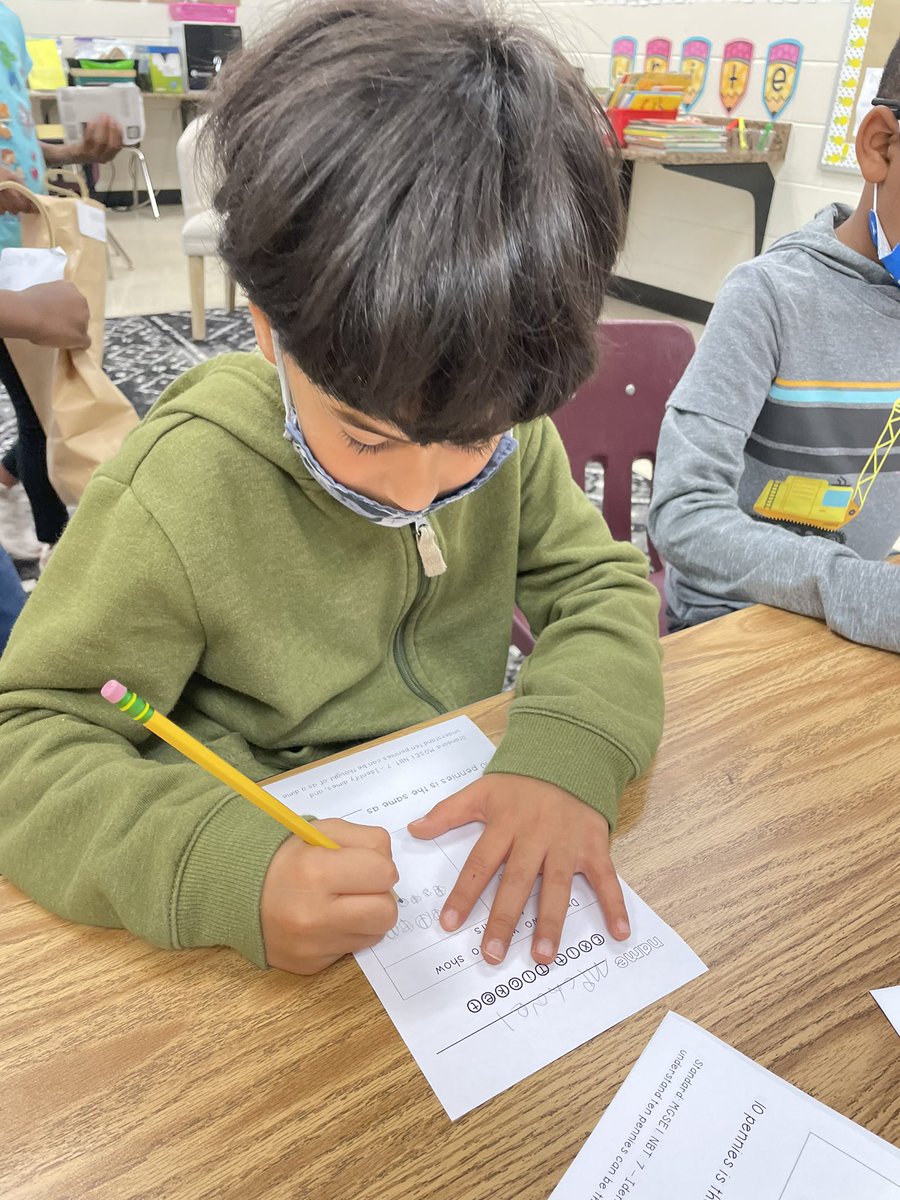 We had SO MUCH FUN at the Fauls’ Fun Shop this morning! Students showed understanding of dimes and pennies to purchase items! <a href="/rocker_ccsd/">Mrs. Meredith Rocker</a> <a href="/lauracasey3/">Laura Casey</a> <a href="/ClarkCreekSTEM/">Joey Moss</a>