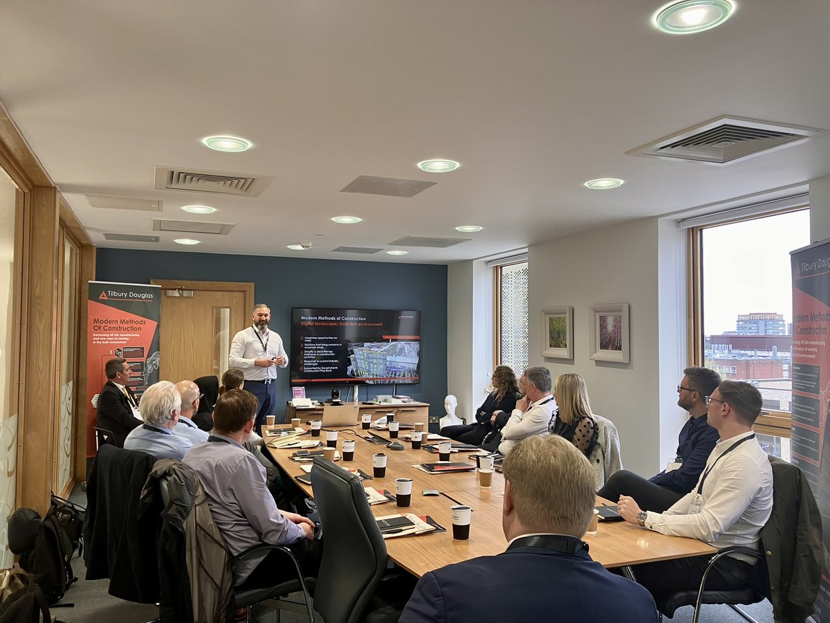 TilburyNorth's tweet image. Next up Divisional Director for the North West @PhilShawTDC sharing the practical application of MMC, benefits for our customers &amp;amp; @tilburydouglas’s vast delivery experience - One size doesn’t fit all 🏗👷‍♂️
#tilburydouglas #construction #engineerinh #mmc